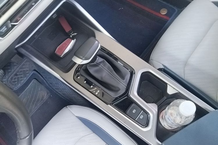 GEELY Emgrand 2022 car image #14