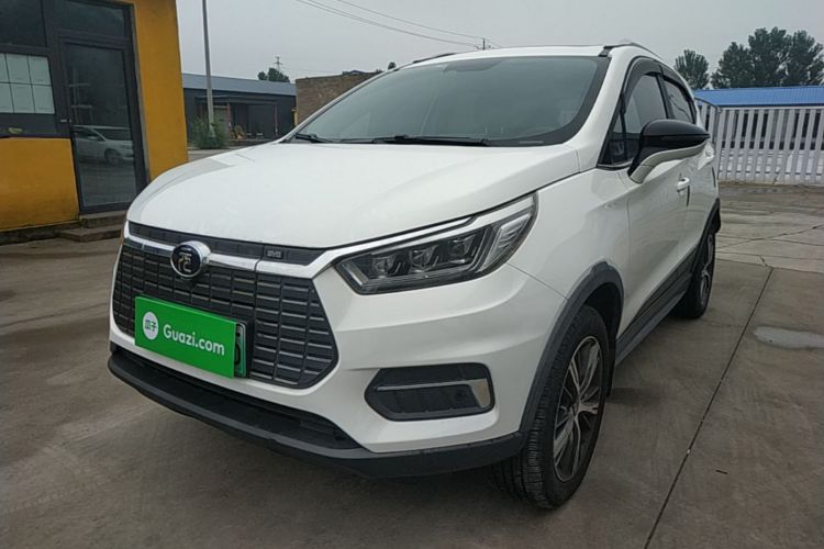BYD Yuan New Energy 2019 car image #2
