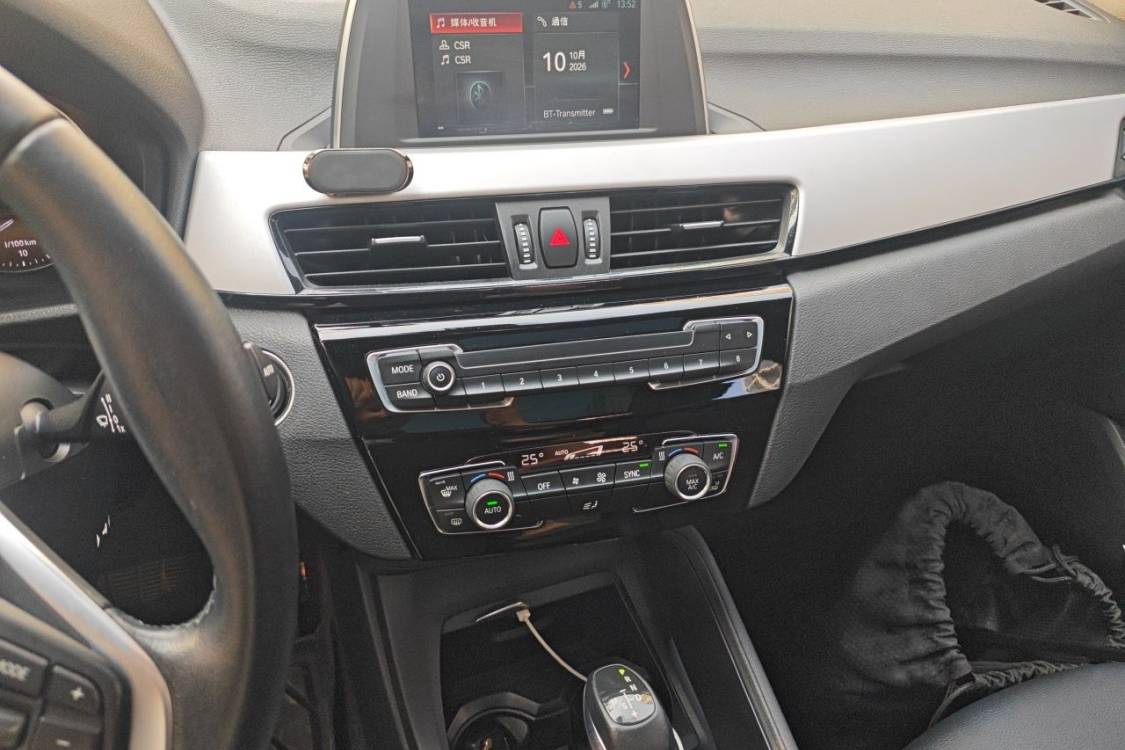 BMW X1 2018 #27 BMW X1 2018 immagine di auto #27