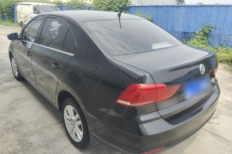 Volkswagen Santana 2017 #5 Volkswagen Santana 2017 car image #5