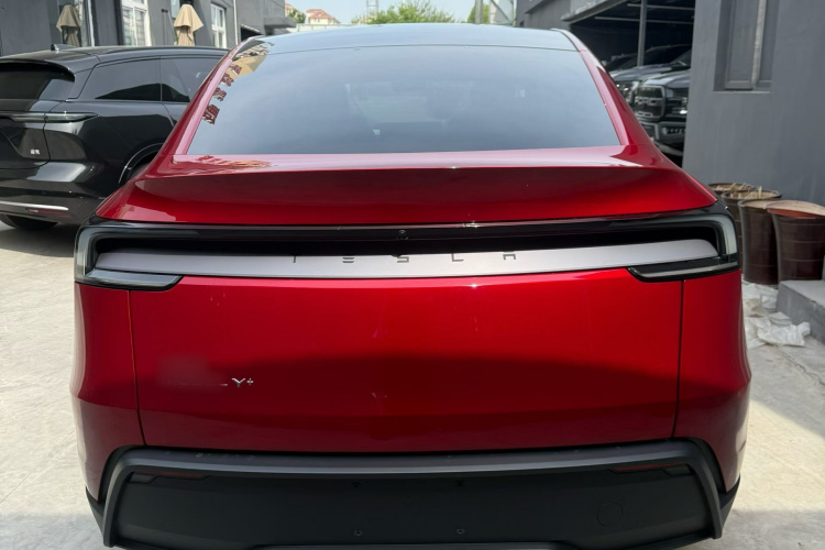 Tesla Model Y 2016 #5 Tesla Model Y 2016 car image #5