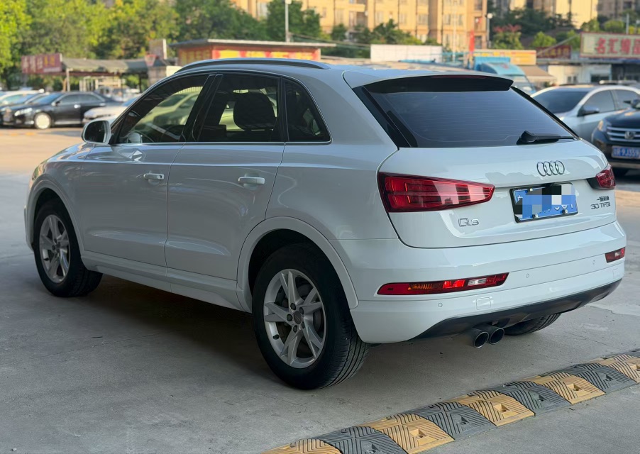 Audi Q3 2018 #4 Audi Q3 2018 car image #4