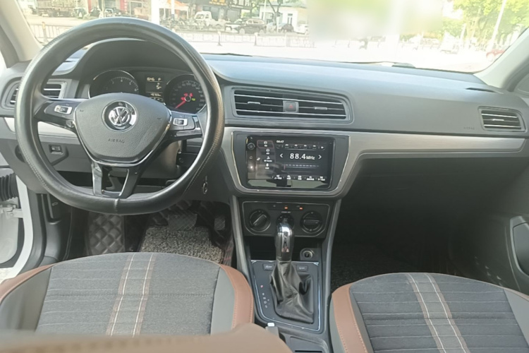 Volkswagen Lavida 2021 car image #10