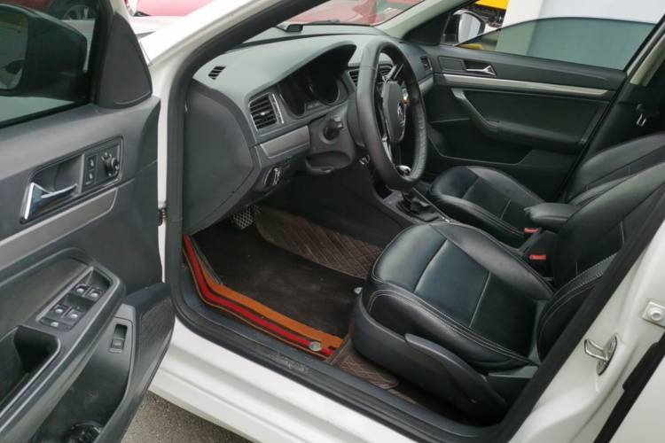 Volkswagen Lavida 2018 car image #16