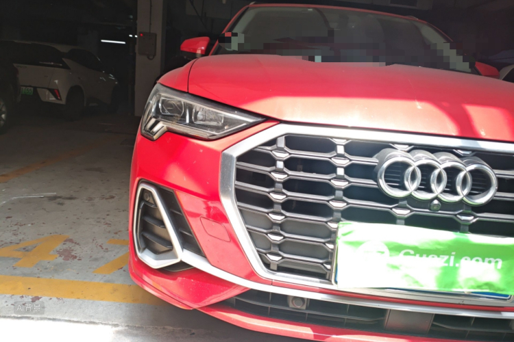 Audi Q3 2021 car image #8