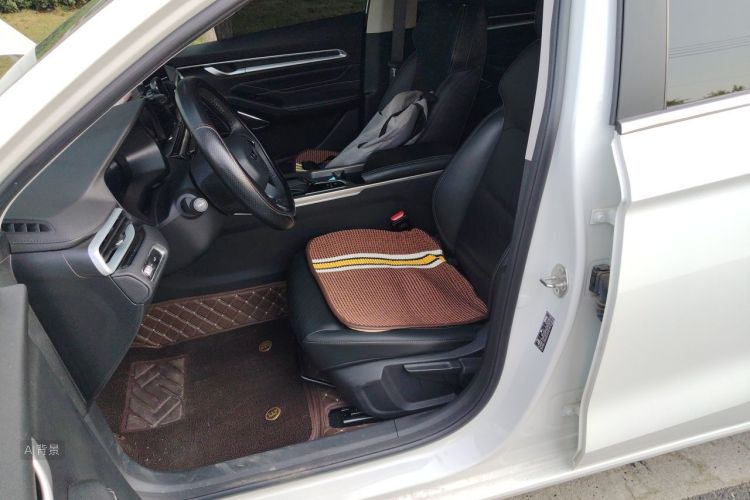 GEELY Emgrand 2024 car image #17