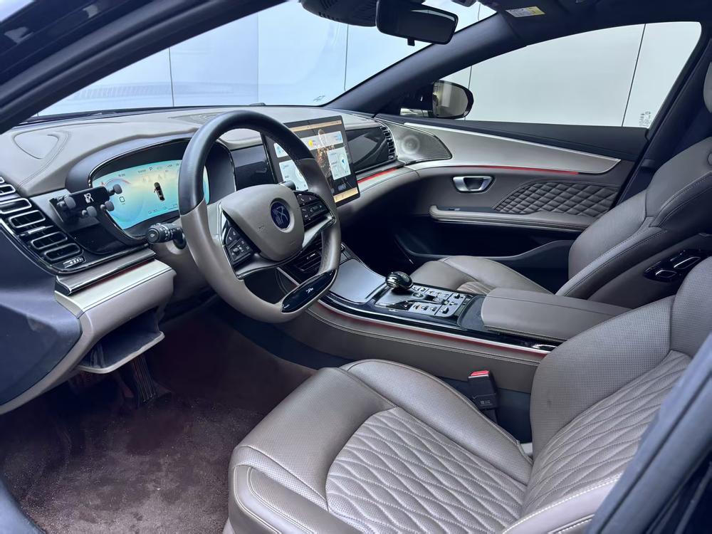 BYD Han 2023 car image #9