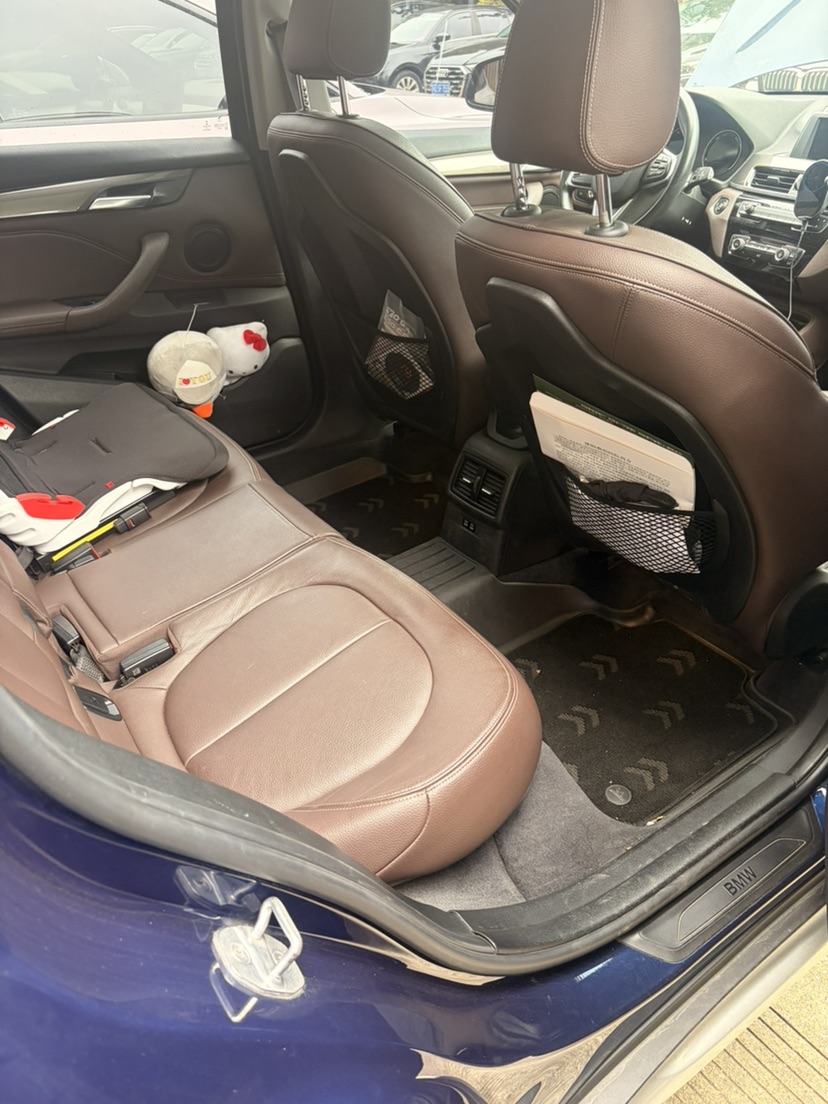 BMW X1 2019 #6 BMW X1 2019 car image #6