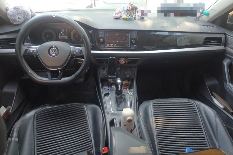 Volkswagen Lavida 2019 car image #11