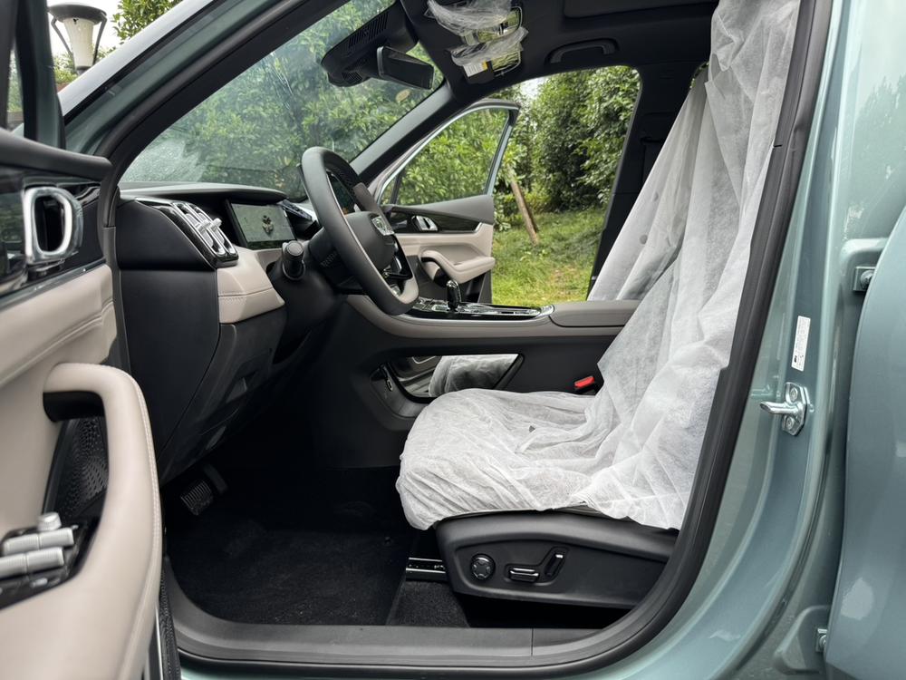 GEELY Boyue L 2026 #8 GEELY Boyue L 2026 car image #8