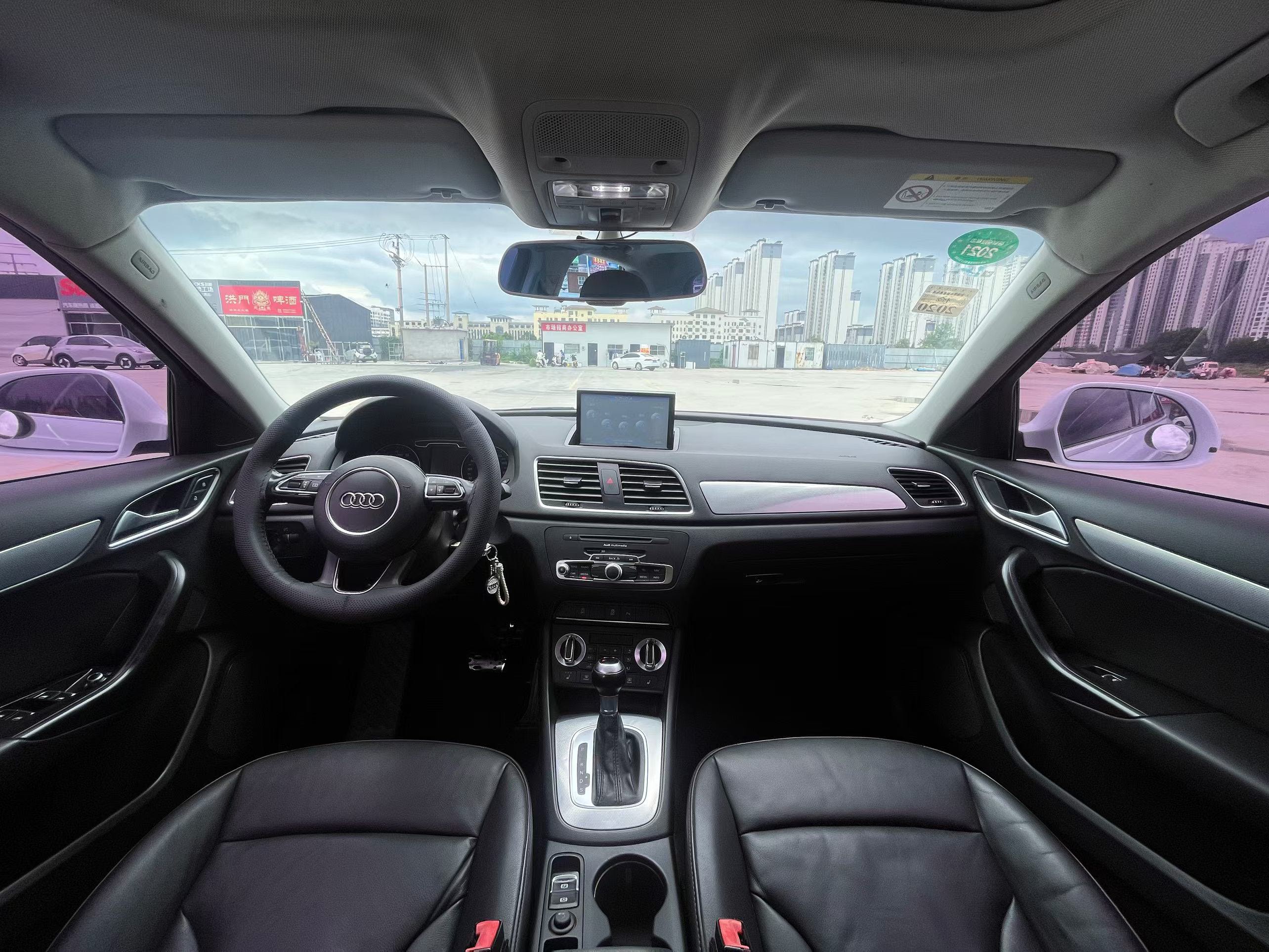 Audi Q3 2014 car image #9