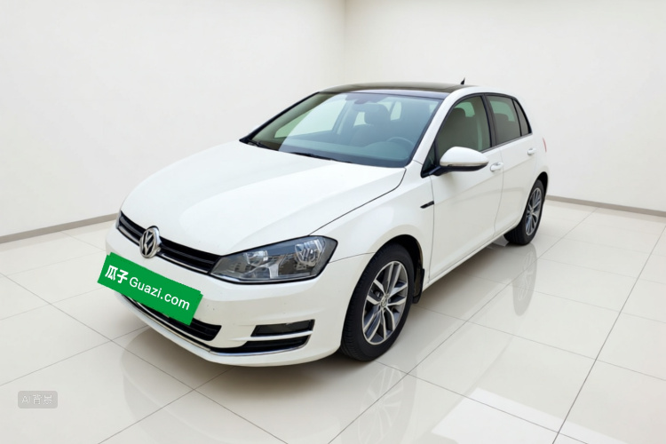Volkswagen Golf 2016 car image #2