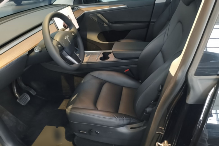 Tesla Model Y 2020 #19 Tesla Model Y 2020 car image #19
