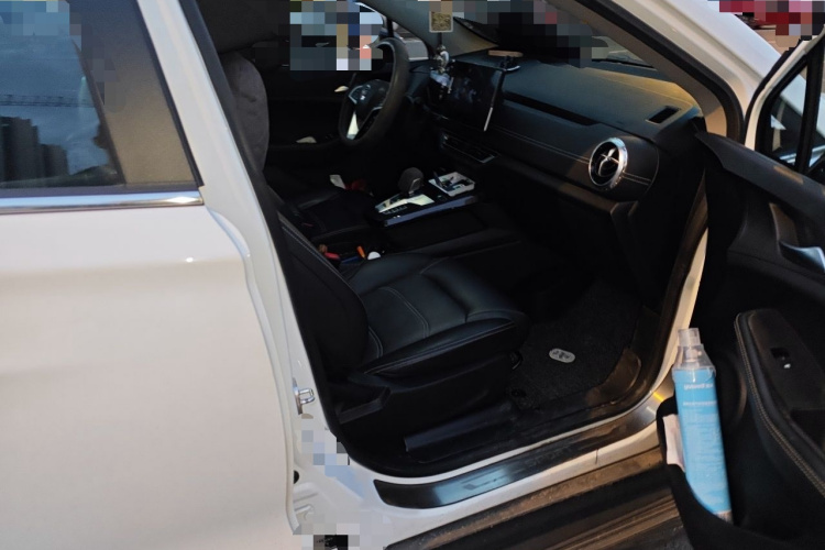 BYD Yuan New Energy 2019 #25 BYD Yuan New Energy 2019 car image #25