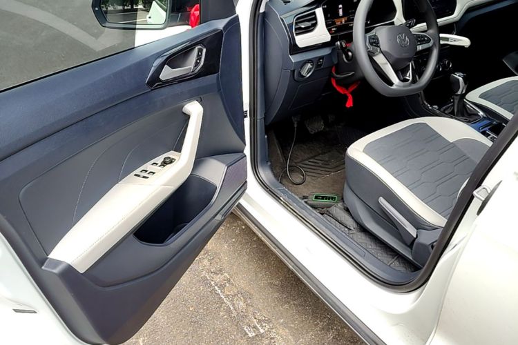 Volkswagen Tharu 2026 car image #16
