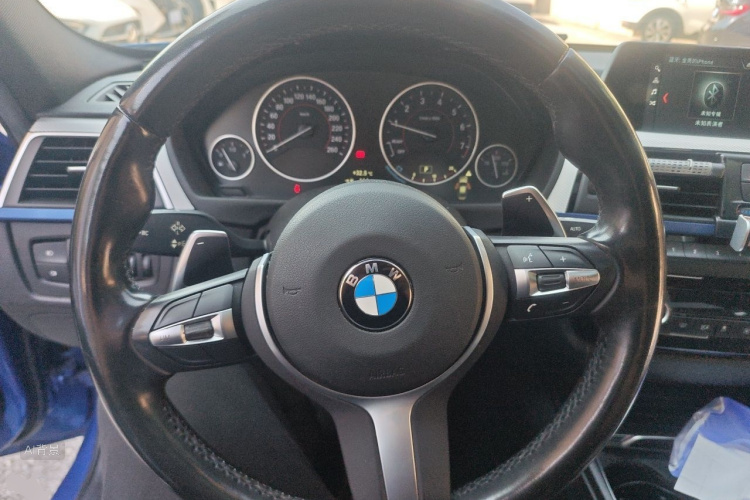 BMW 3 Series 2019 #12 BMW 3 Series 2019 car image #12