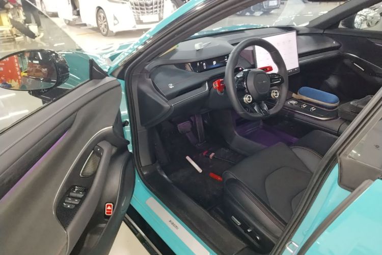 MI SU7 2024 car image #16