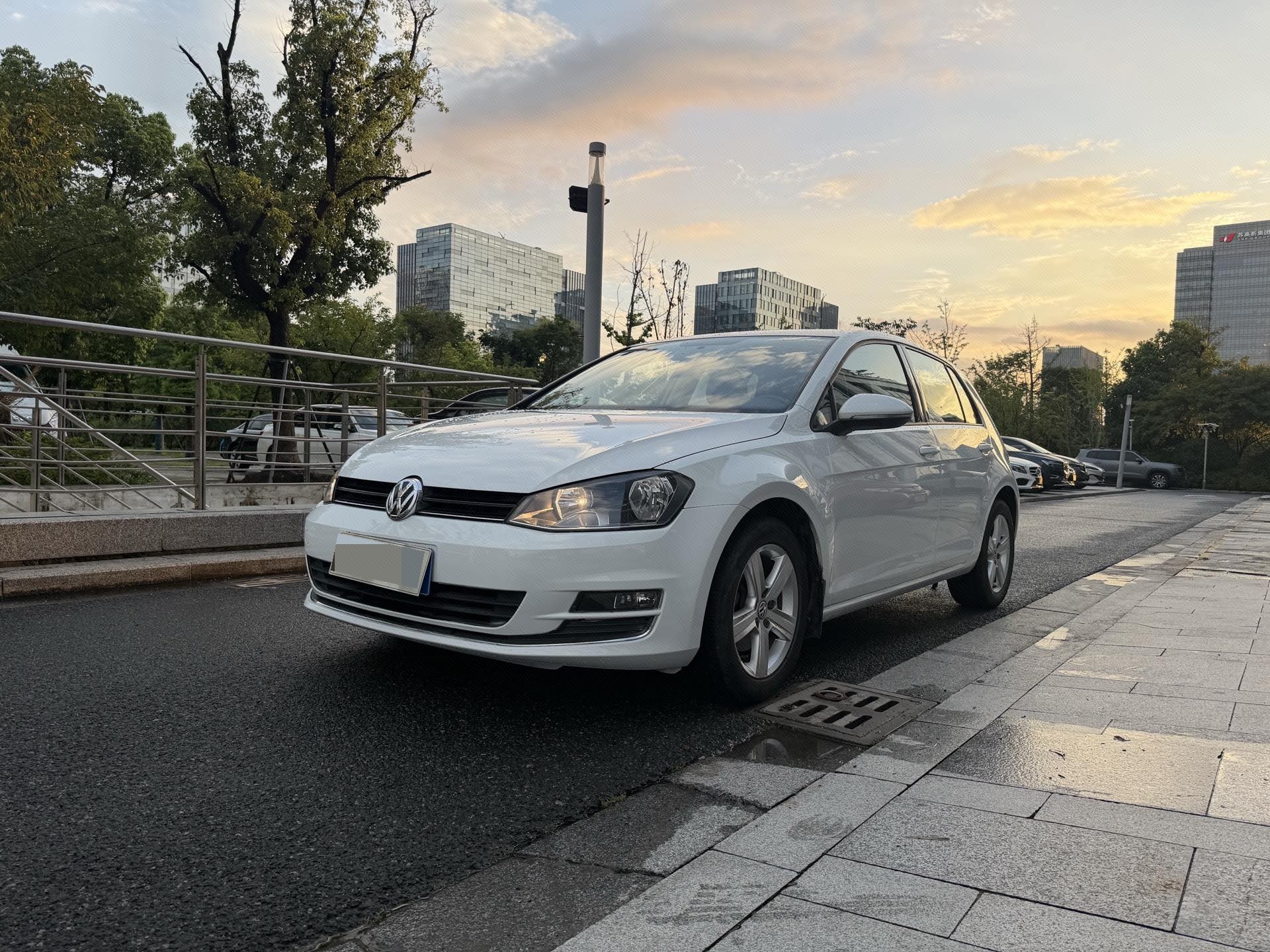 Volkswagen Golf 2015 صورة سيارة 