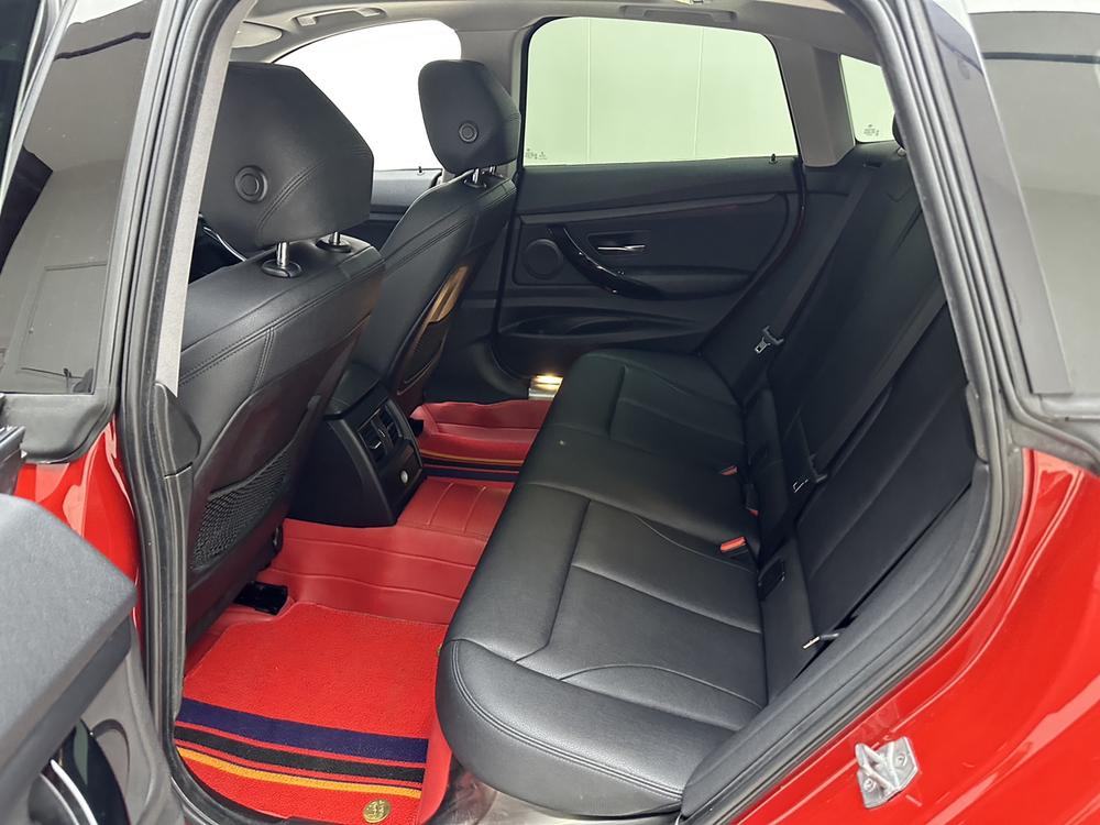 BMW 3 Series GT 2019 صورة سيارة #18