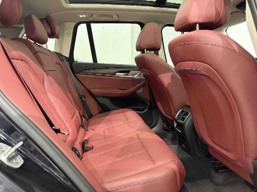 BMW X3 2022 car image #6