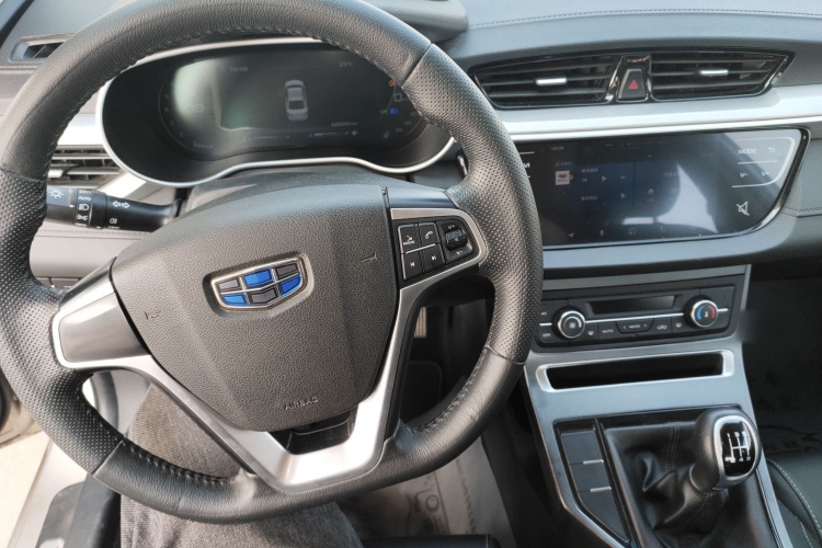 GEELY Emgrand 2018 car image #10