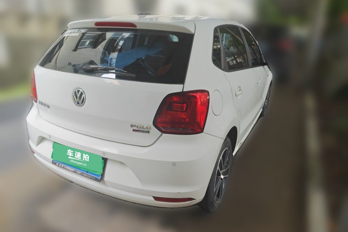 Volkswagen Polo 2014 car image #4