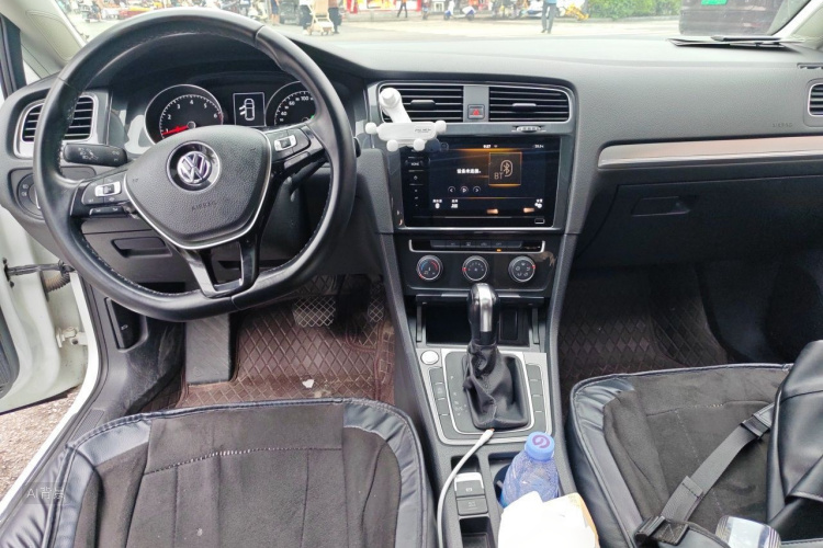 Volkswagen Golf 2020 #11 Volkswagen Golf 2020 car image #11
