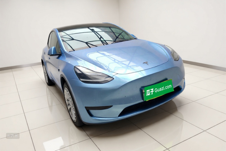 Tesla Model Y 2022 #4 Tesla Model Y 2022 car image #4