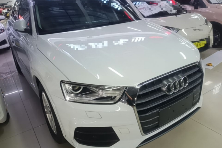 Audi Q3 2017 car image #4