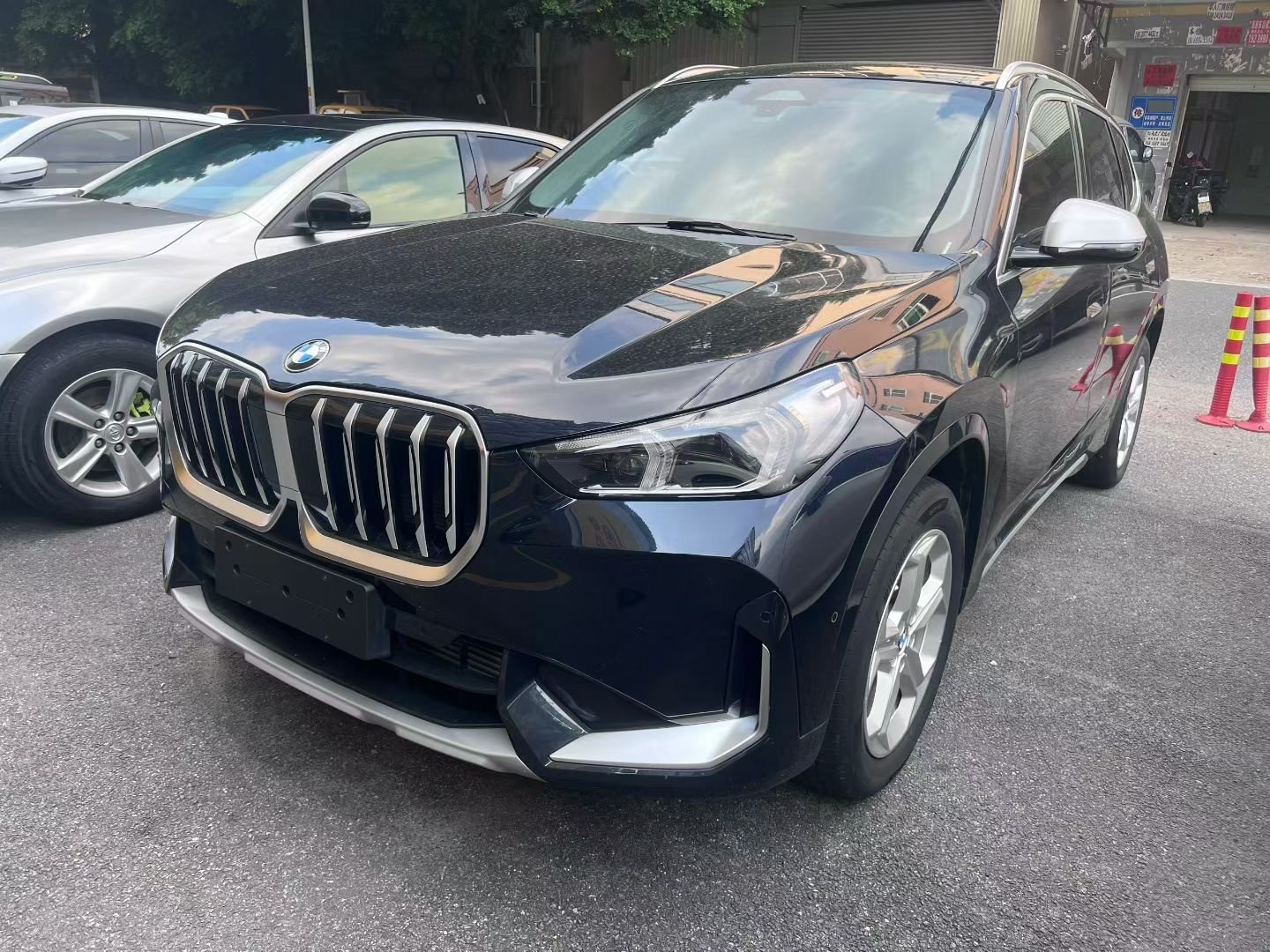 BMW X1 2023 car image 