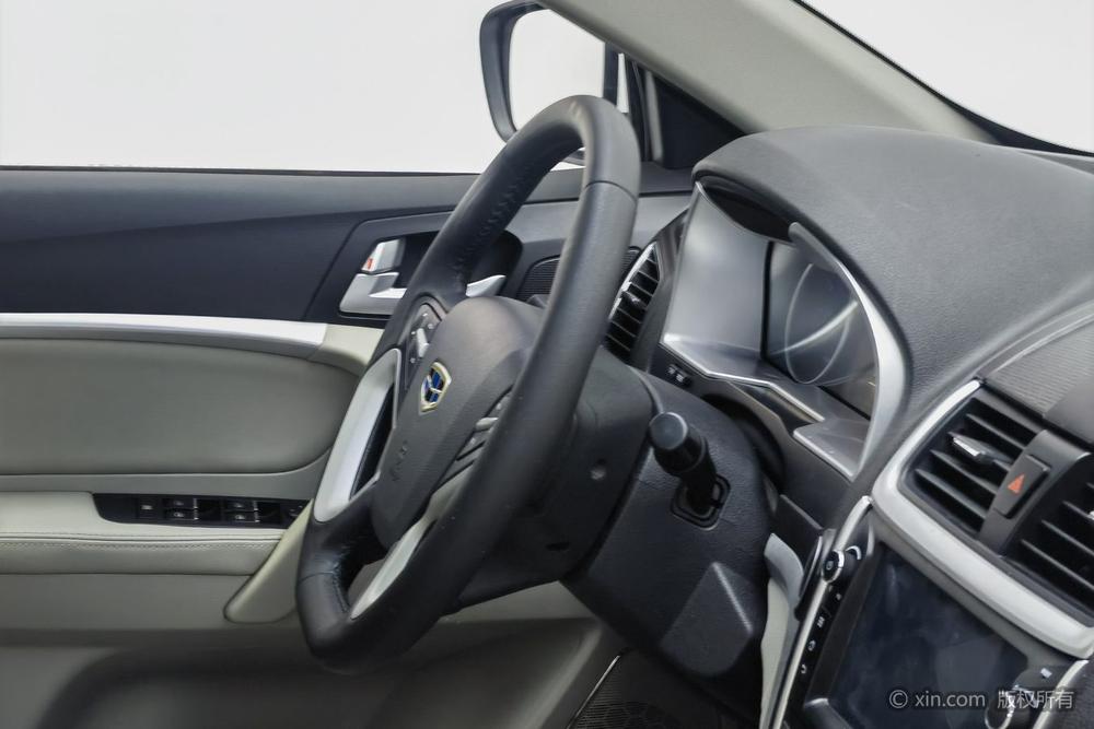 GEELY Emgrand 2015 car image #9