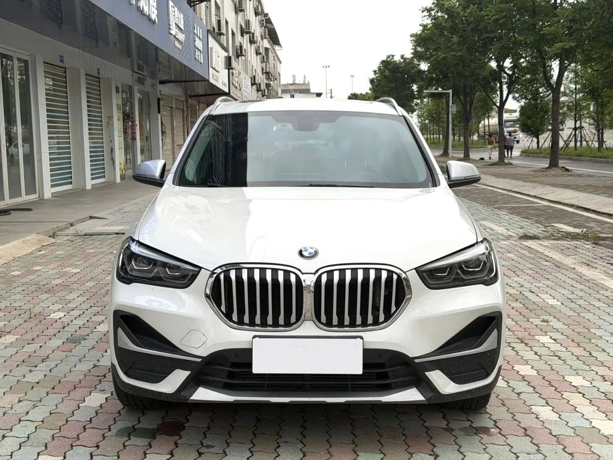 BMW X1 2022 car image #2