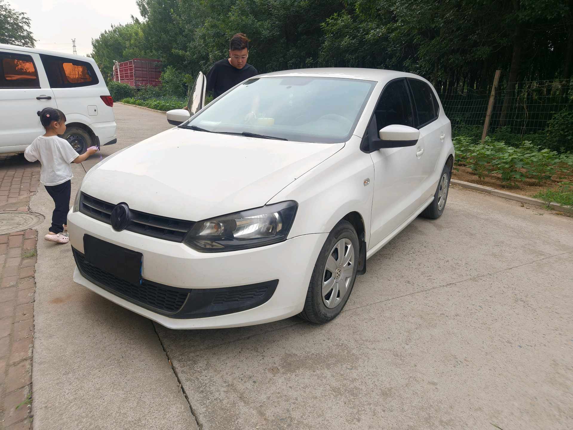 Volkswagen Polo 2013 Volkswagen Polo 2013 car image
