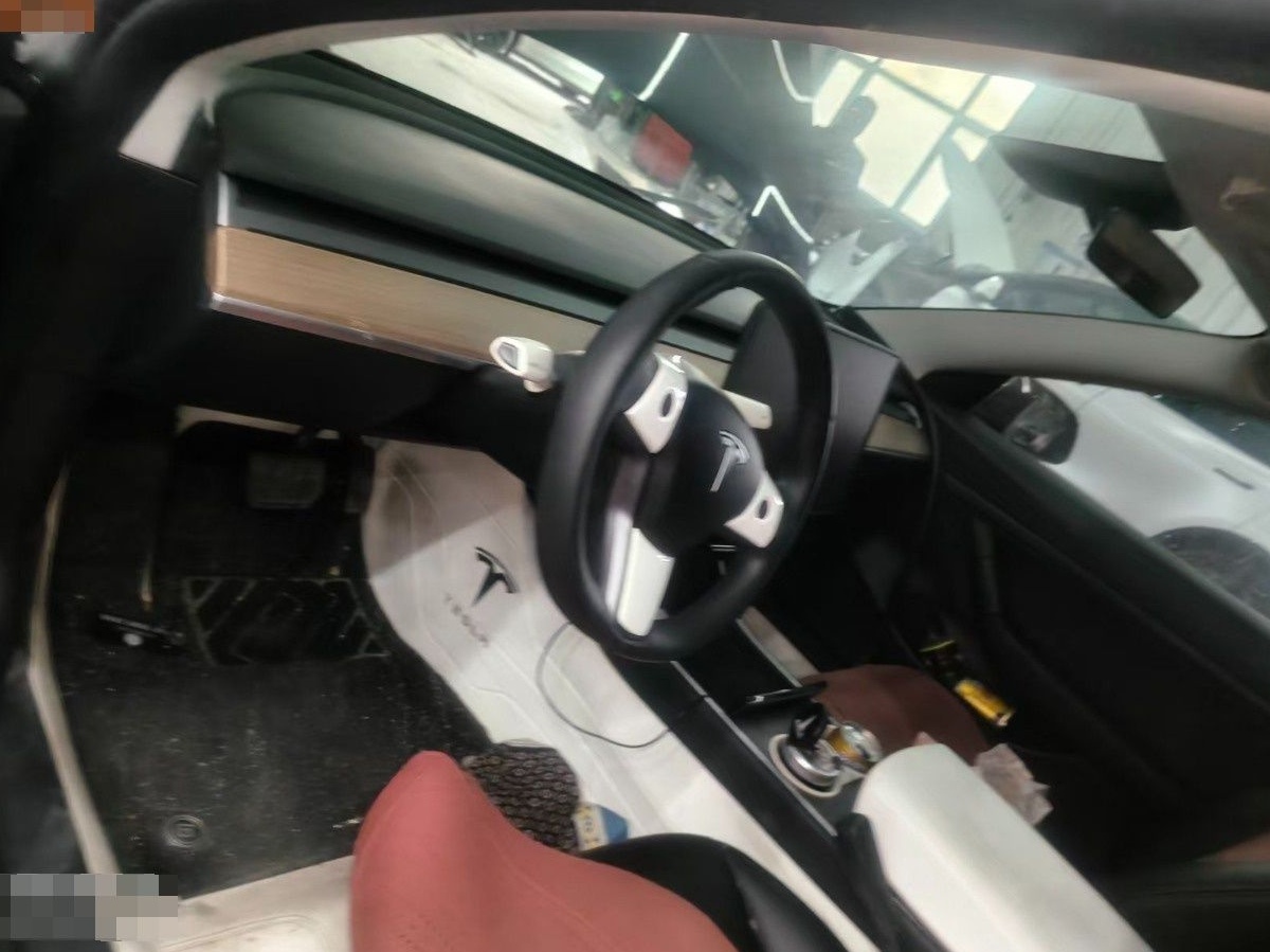 Tesla Model 3 2020 #4 Tesla Model 3 2020 صورة سيارة #4