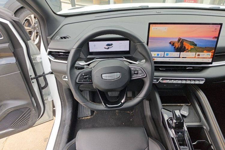 GEELY Coolray 2024 image de voiture #15