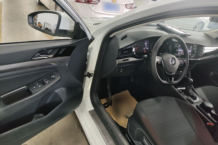 Volkswagen Bora 2020 car image #16