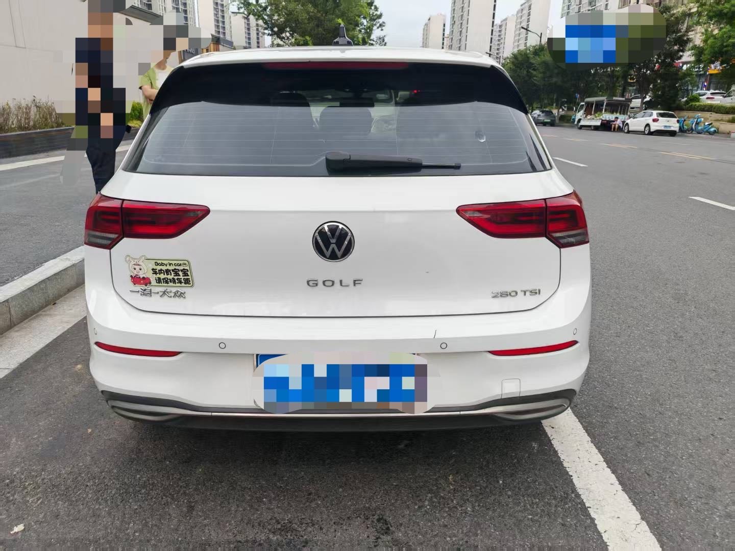 Volkswagen Golf 2022 car image #5