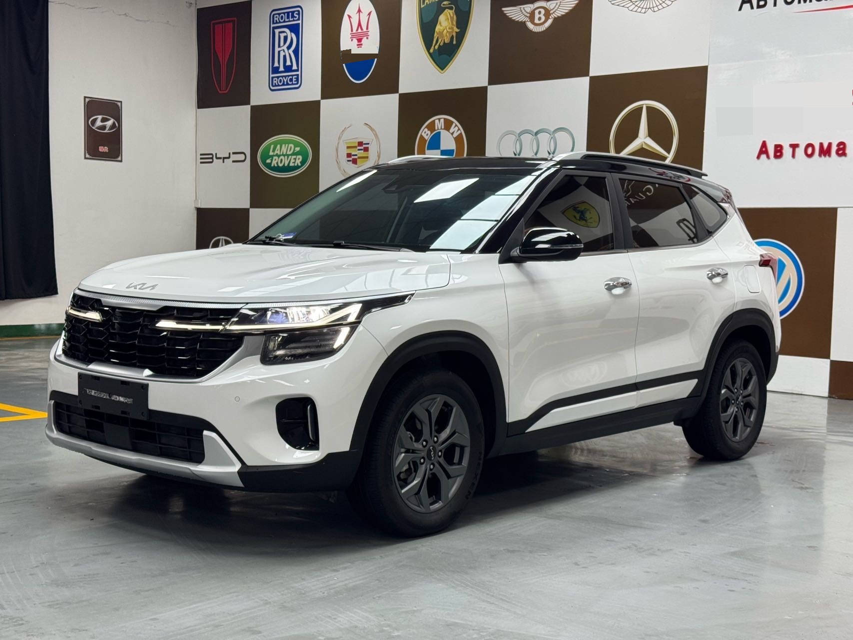 Kia Seltos 2023 Kia Seltos 2023 car image