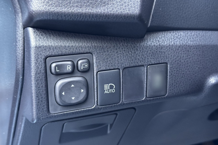 Toyota Corolla 2015 #16 Toyota Corolla 2015 car image #16