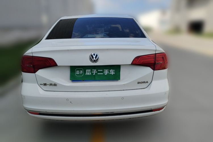 Volkswagen Bora 2016 car image #4