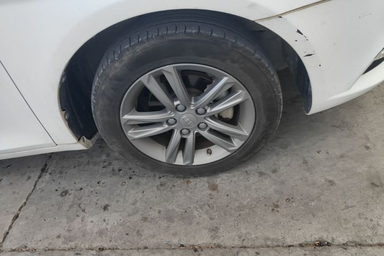 GEELY Emgrand 2018 #9 GEELY Emgrand 2018 car image #9