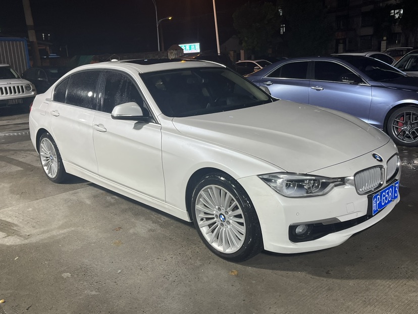 BMW 3 Series 2018 car image 