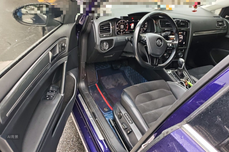 Volkswagen Golf 2020 car image #18