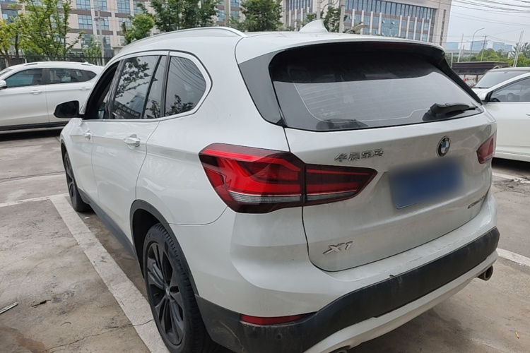 BMW X1 2022 #5 BMW X1 2022 car image #5