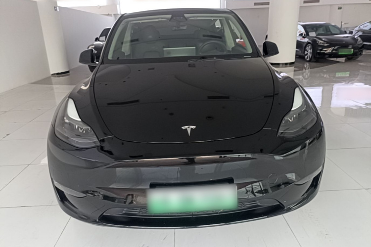 Tesla Model Y 2022 car image #3