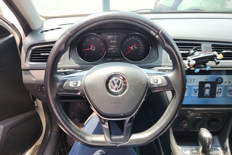 Volkswagen Lavida 2019 immagine di auto #11