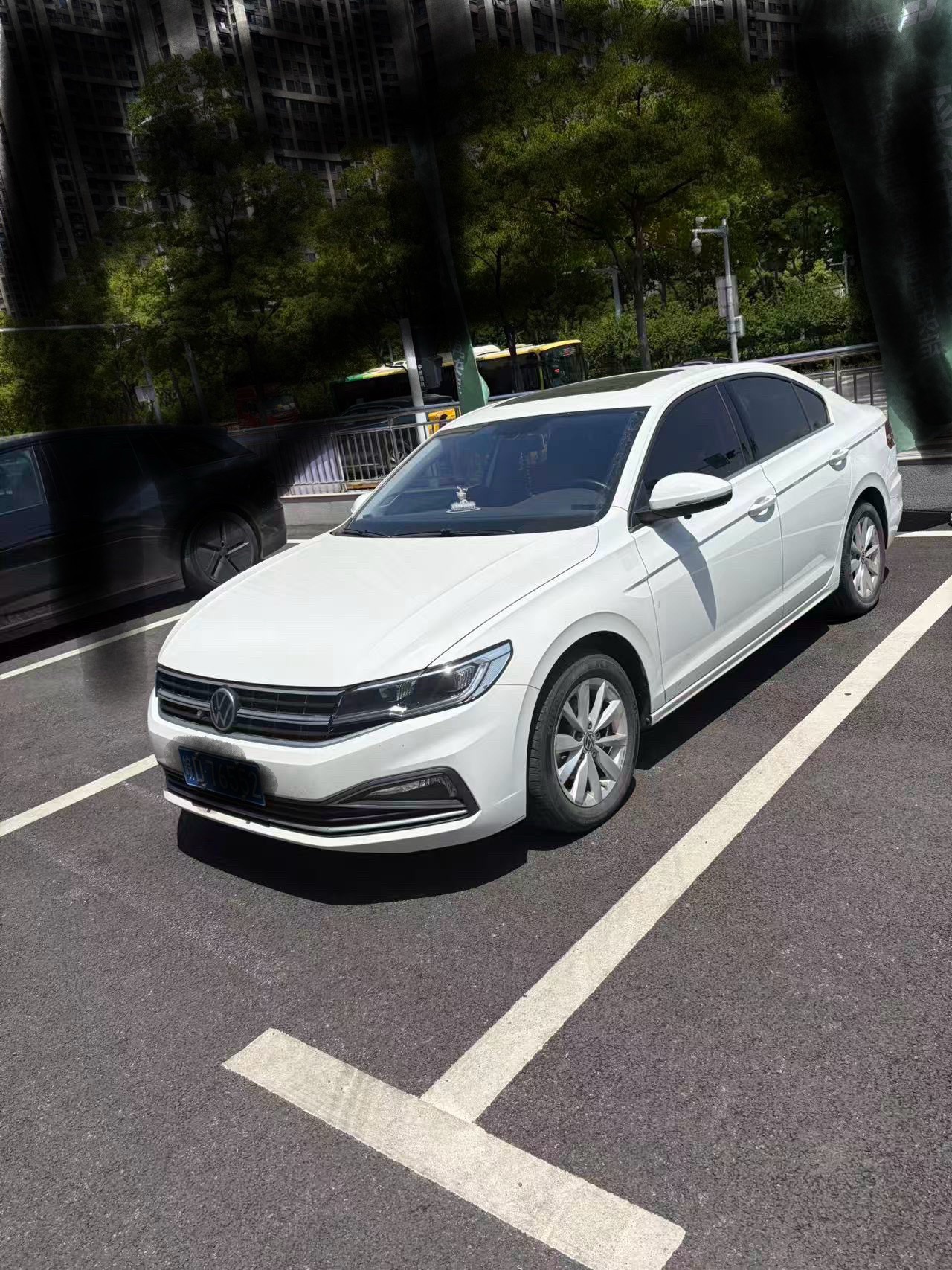 Volkswagen Bora 2021 car image 