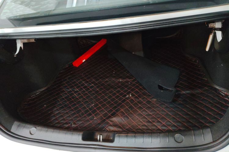 GEELY Emgrand GL 2018 صورة سيارة #19