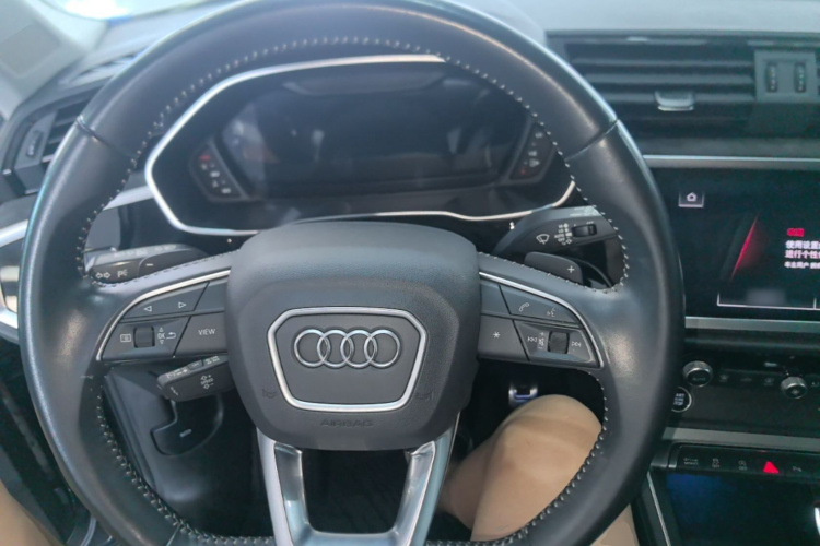Audi Q3 2021 #11 Audi Q3 2021 car image #11