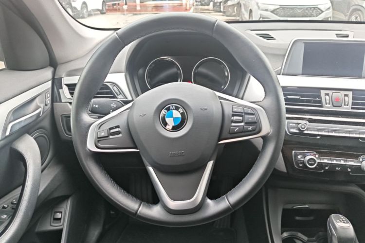 BMW X1 2019 car image #15